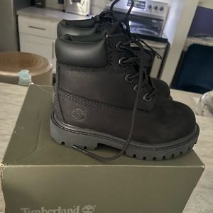 Black timberland size 7 toddler